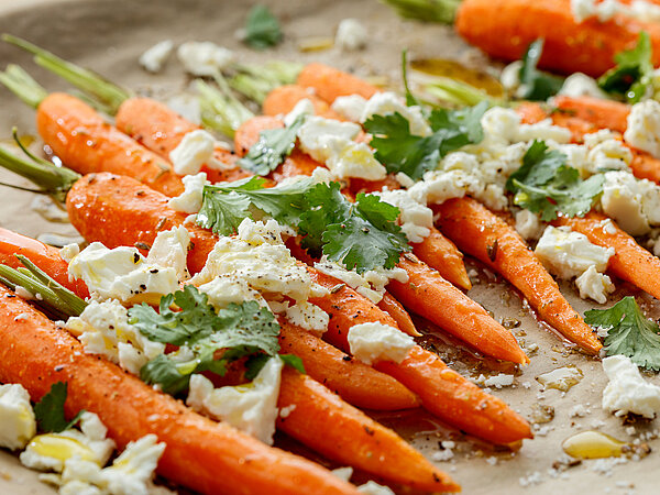 Rezept Ofenmoehren mit Feta und Koriander