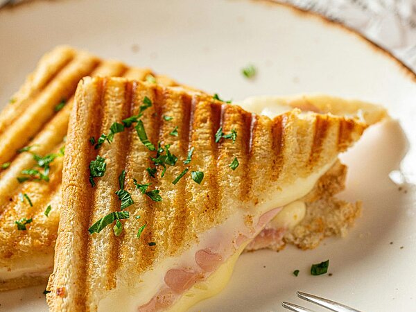 mozzarella toast Sandwich käse